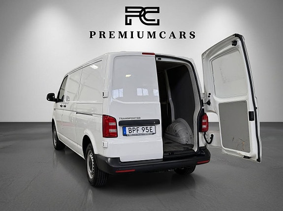 Volkswagen Transporter 17 of 18
