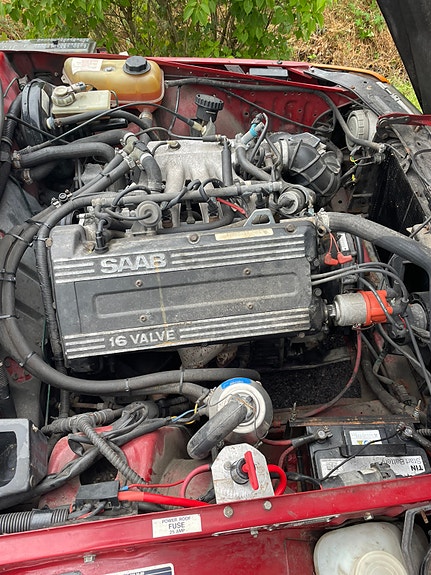 Saab 900 4 of 5