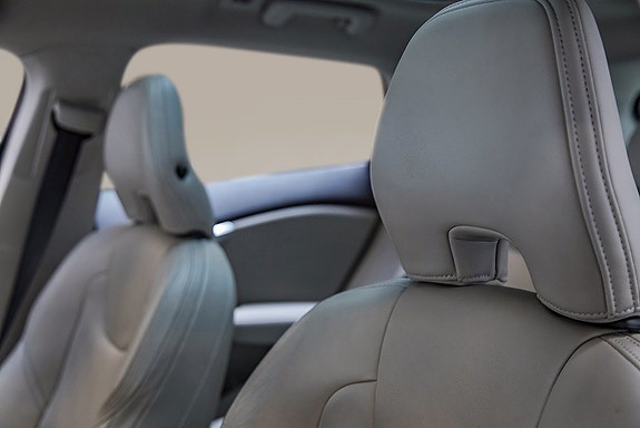 Volvo V40 Cross Country 11 of 21