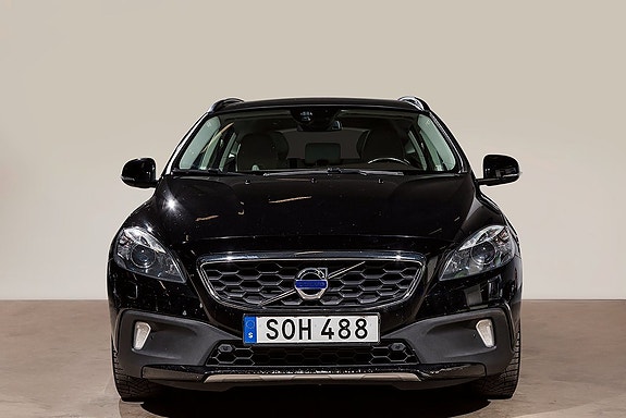Volvo V40 Cross Country 3 of 21
