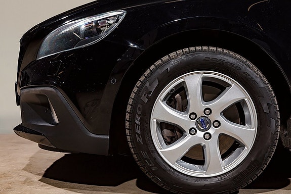 Volvo V40 Cross Country 7 of 21