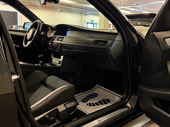 BMW 520d 25 of 30
