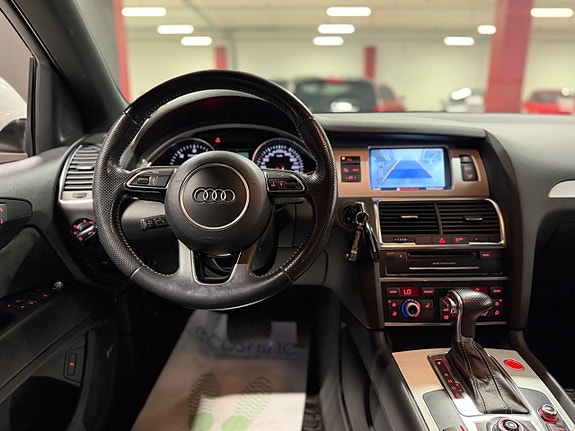 Audi Q7 14 of 19