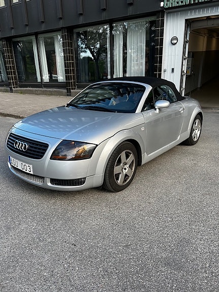 Audi TT 2 of 4