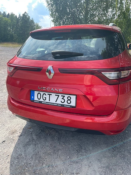 Renault Megane IV 4 of 5