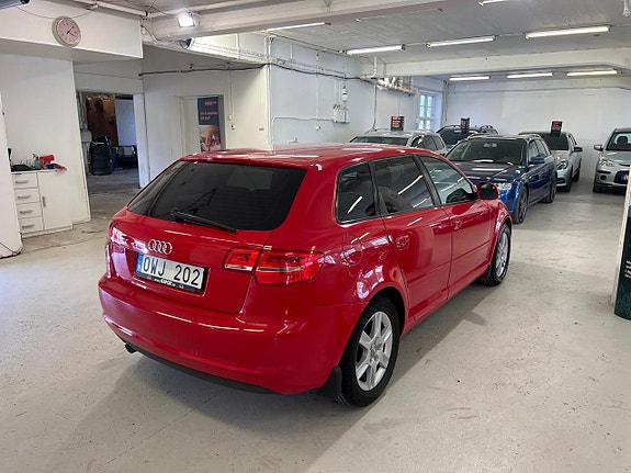 Audi A3 4 of 5