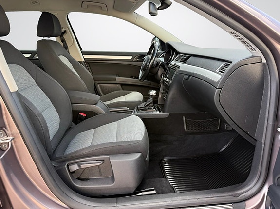 Skoda Superb 20 of 23