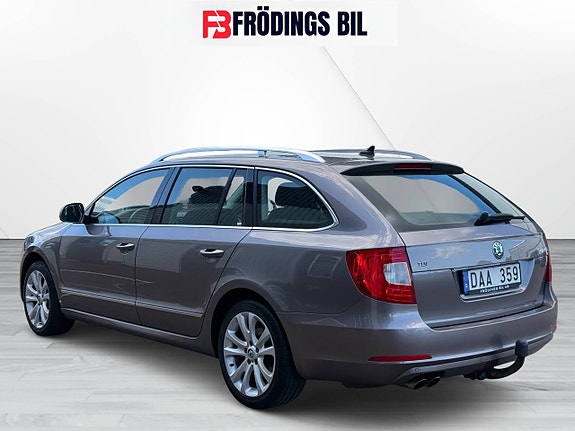 Skoda Superb 3 of 5