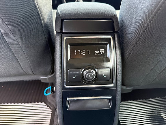 Skoda Superb 13 of 23