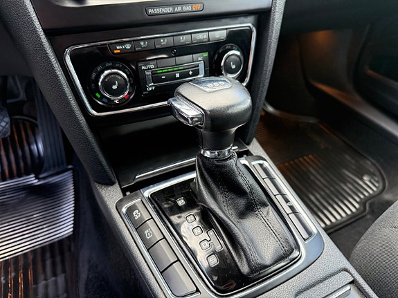 Skoda Superb 18 of 23