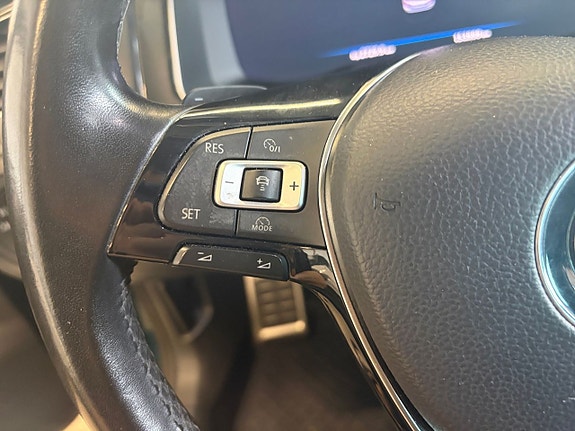 Volkswagen Golf Alltrack 21 of 22
