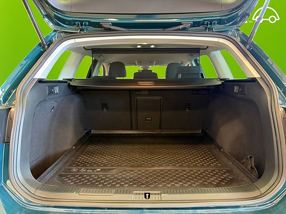 Volkswagen Golf Alltrack 16 of 22