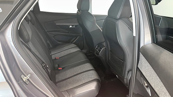 Peugeot 3008 5 of 5