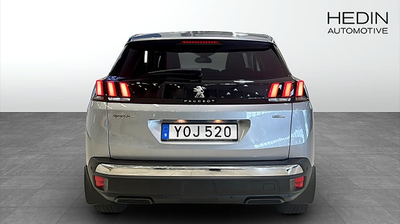 Peugeot 3008 7 of 12
