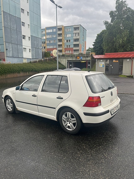 Volkswagen Golf IV 5 of 5
