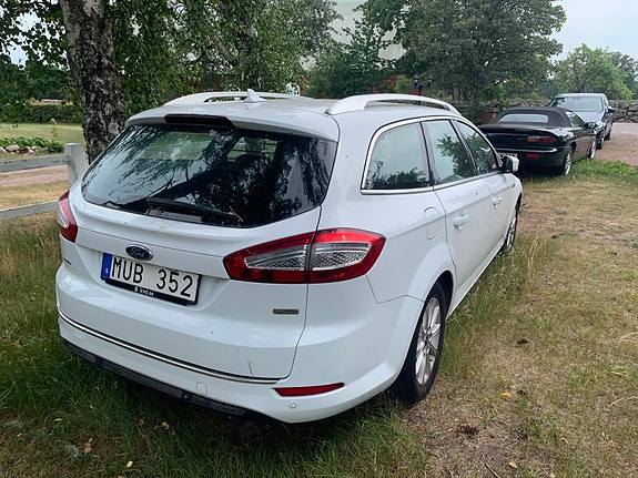 Ford Mondeo 2 of 2