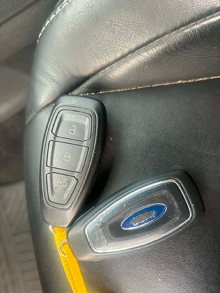 Ford Mondeo 14 of 14