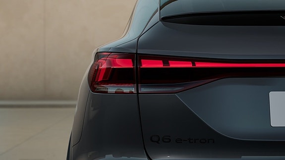 Audi Q6 e-tron 6 of 11