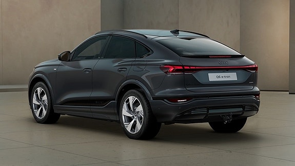 Audi Q6 e-tron 3 of 11