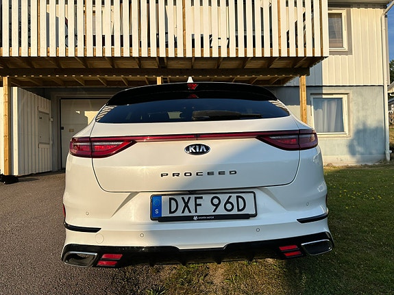 Kia ProCeed 3 of 6