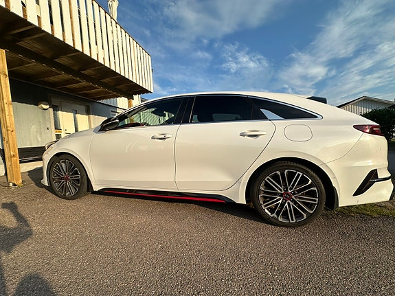 Kia ProCeed 2 of 6