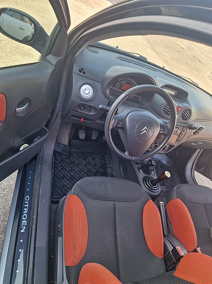 Citroen C2 6 of 7