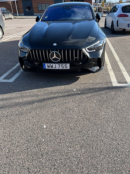 Mercedes-Benz AMG GT 43 3 of 3