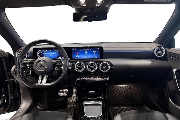 Mercedes-Benz CLA250 e 7 of 14
