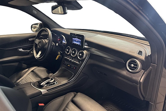 Mercedes-Benz GLC220 d 9 of 13