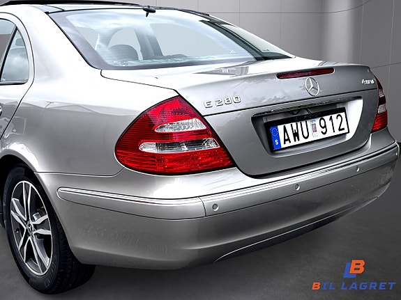 Mercedes-Benz E280 20 of 21