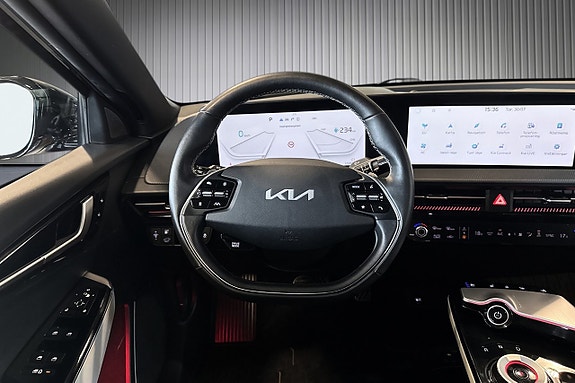 Kia EV6 13 of 19