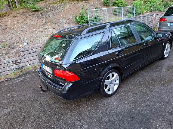 Saab 9-5 3 of 5