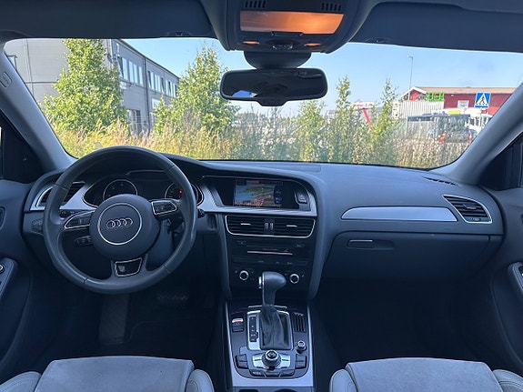 Audi A4 10 of 17