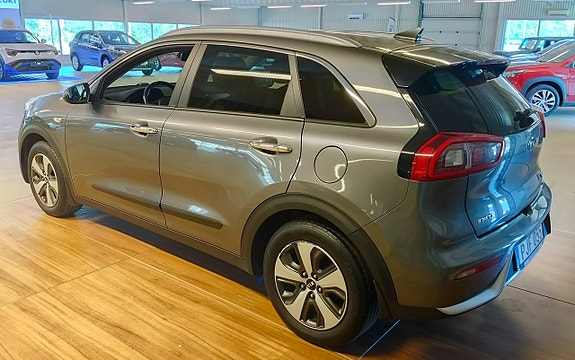 Kia Niro 3 of 9