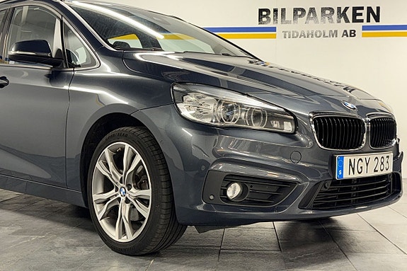 BMW 218i 5 of 23