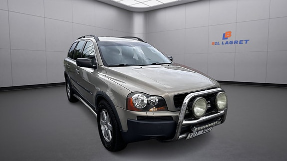 Volvo XC90 5 of 10