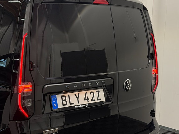 Volkswagen Caddy Maxi 11 of 30