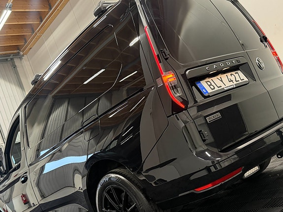 Volkswagen Caddy Maxi 14 of 30