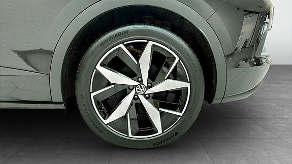 Volkswagen ID.4 GTX 6 of 14