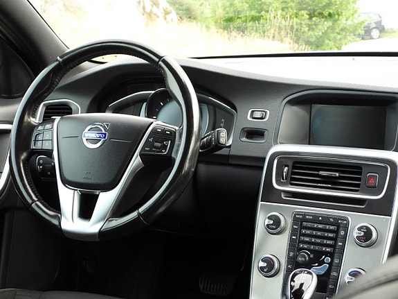 Volvo V60 9 of 20
