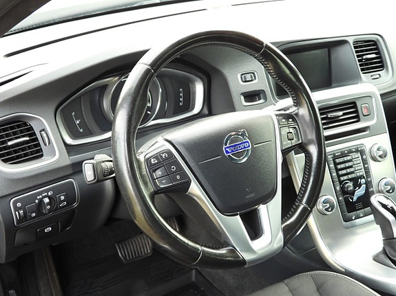 Volvo V60 8 of 20