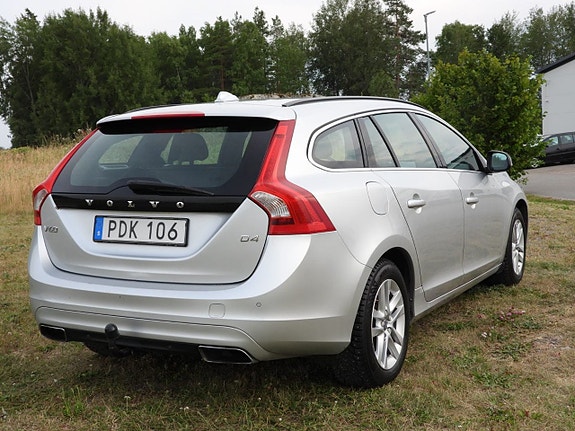 Volvo V60 4 of 20