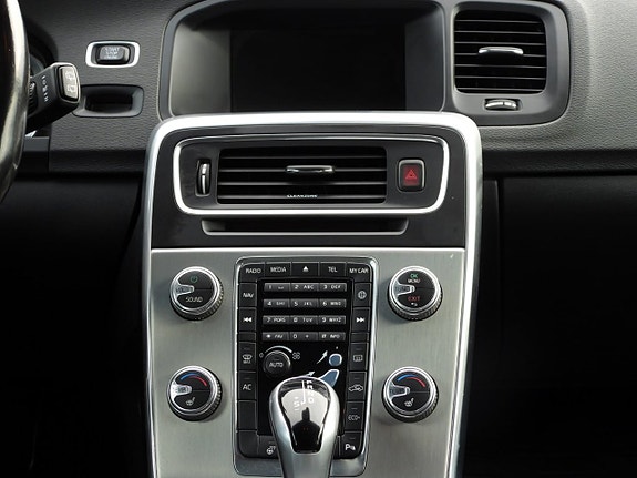 Volvo V60 15 of 20