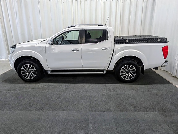 Nissan Navara 2 of 5