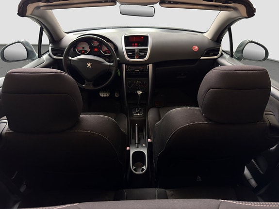 Peugeot 207 CC 9 of 17