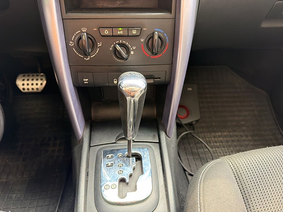 Peugeot 207 CC 14 of 17