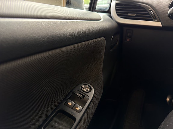 Peugeot 207 CC 17 of 17