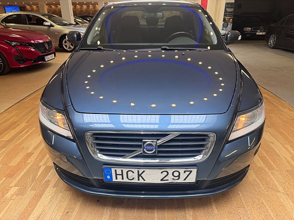 Volvo S40 4 of 5