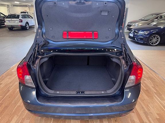 Volvo S40 14 of 16