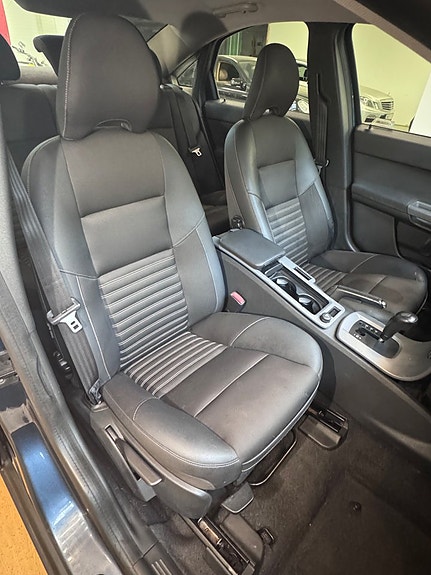 Volvo S40 7 of 16
